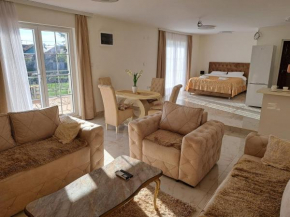 DINA LUX Apartman